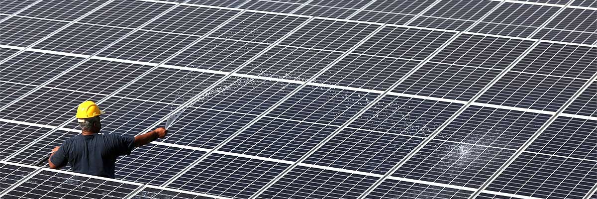 news-Clean solar panels-1200-400 news-Clean solar panels-1200-400